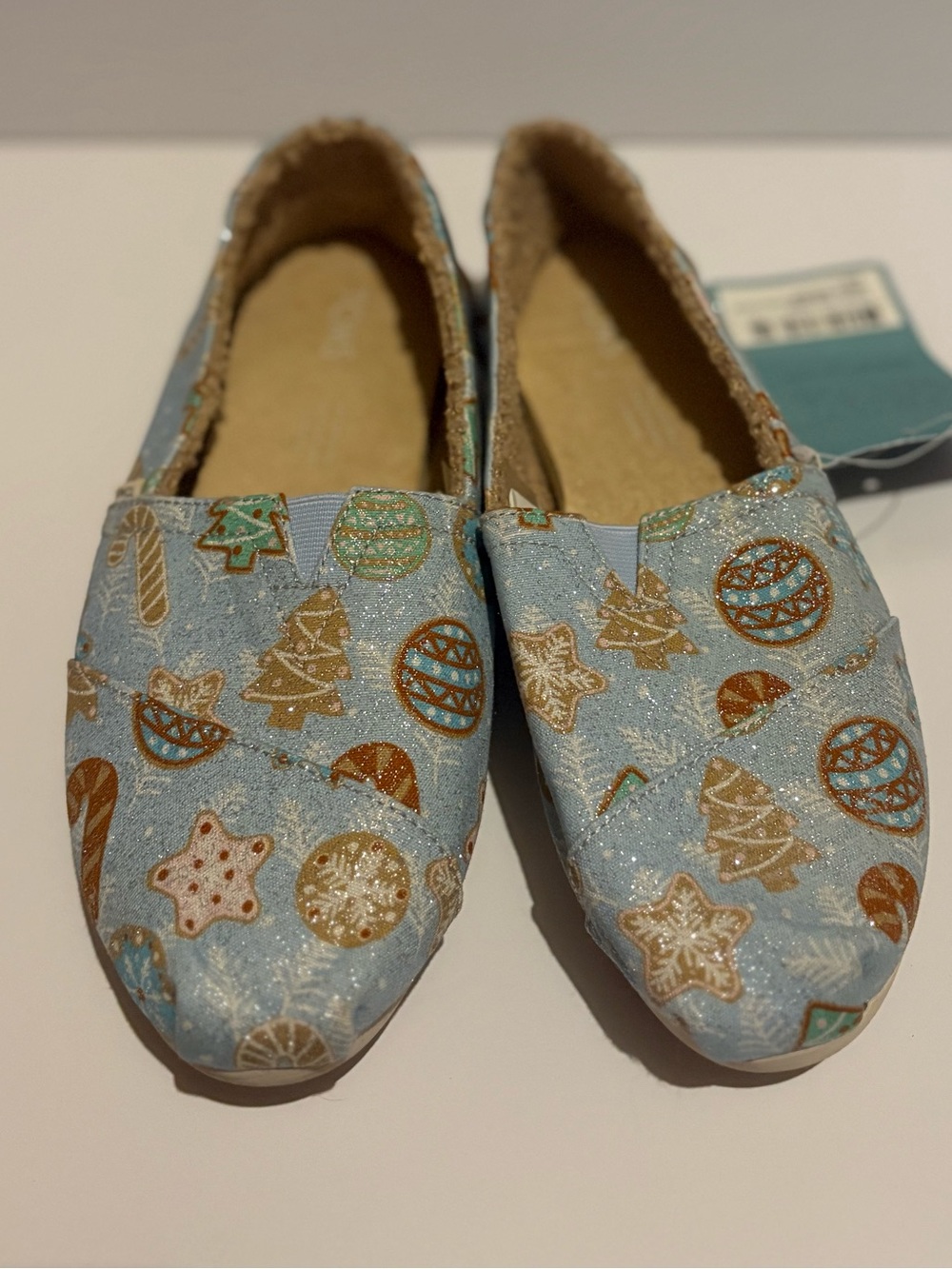 TOMS Women’s Classic Blue Glitter Sugar Cookie Slip Ons Size 7 NWT